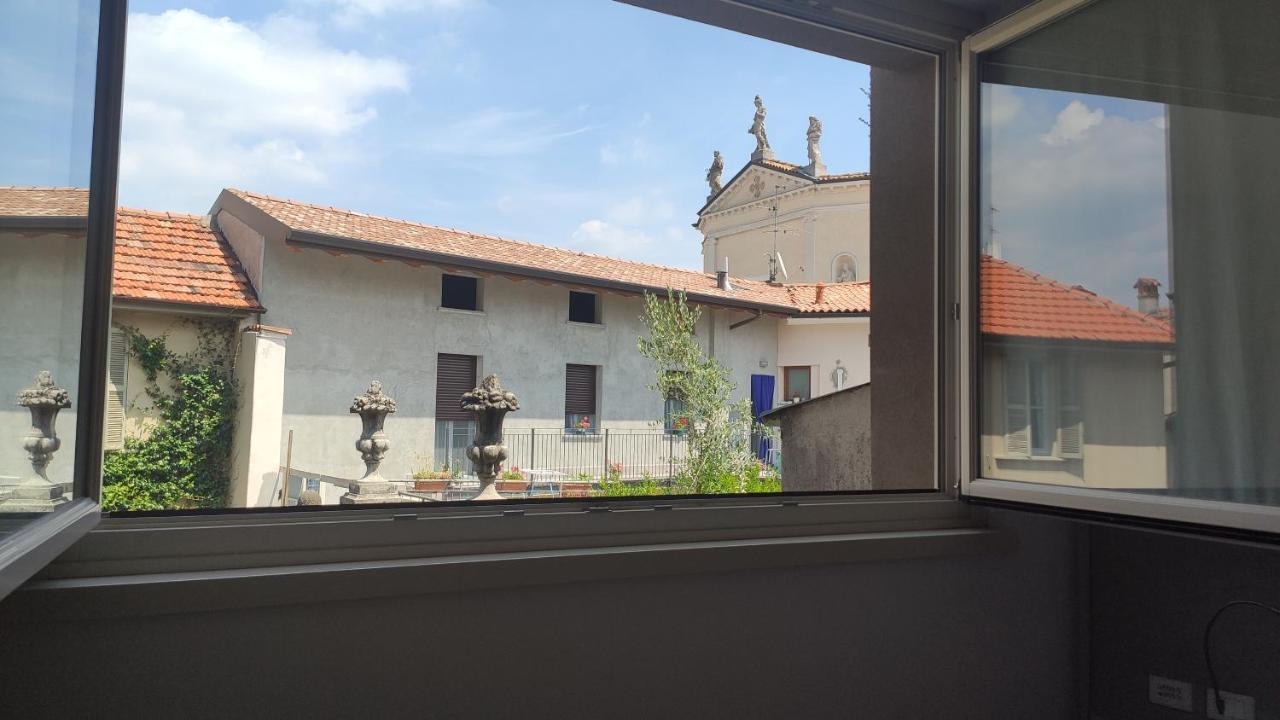 Camera Familiare con Vista Giardino